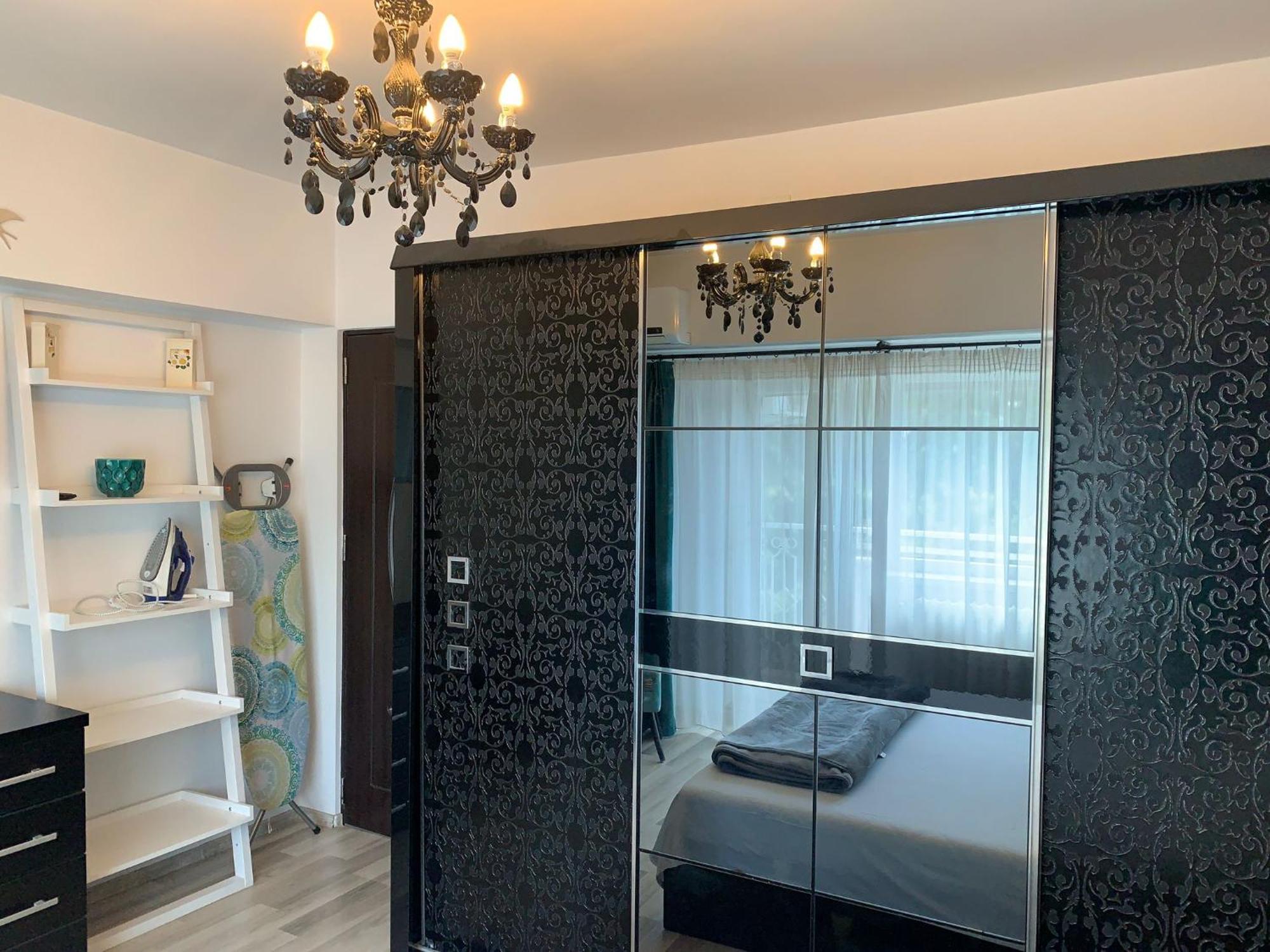 Chic Apartment Piata Constitutiei - View From The Balcony To The Palace Of Parliament Βουκουρέστι Εξωτερικό φωτογραφία