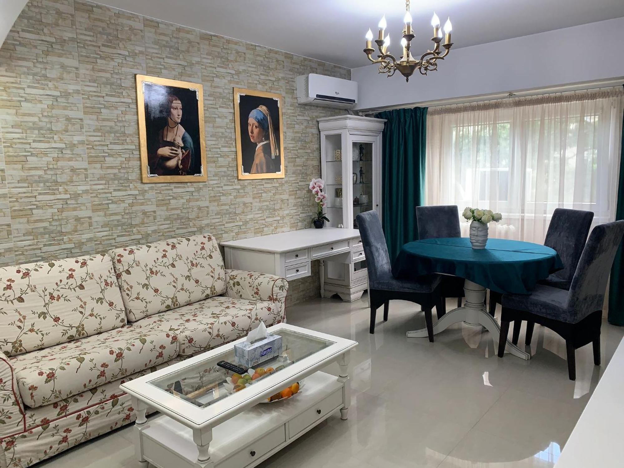 Chic Apartment Piata Constitutiei - View From The Balcony To The Palace Of Parliament Βουκουρέστι Εξωτερικό φωτογραφία